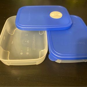 Small square Tupperware containers